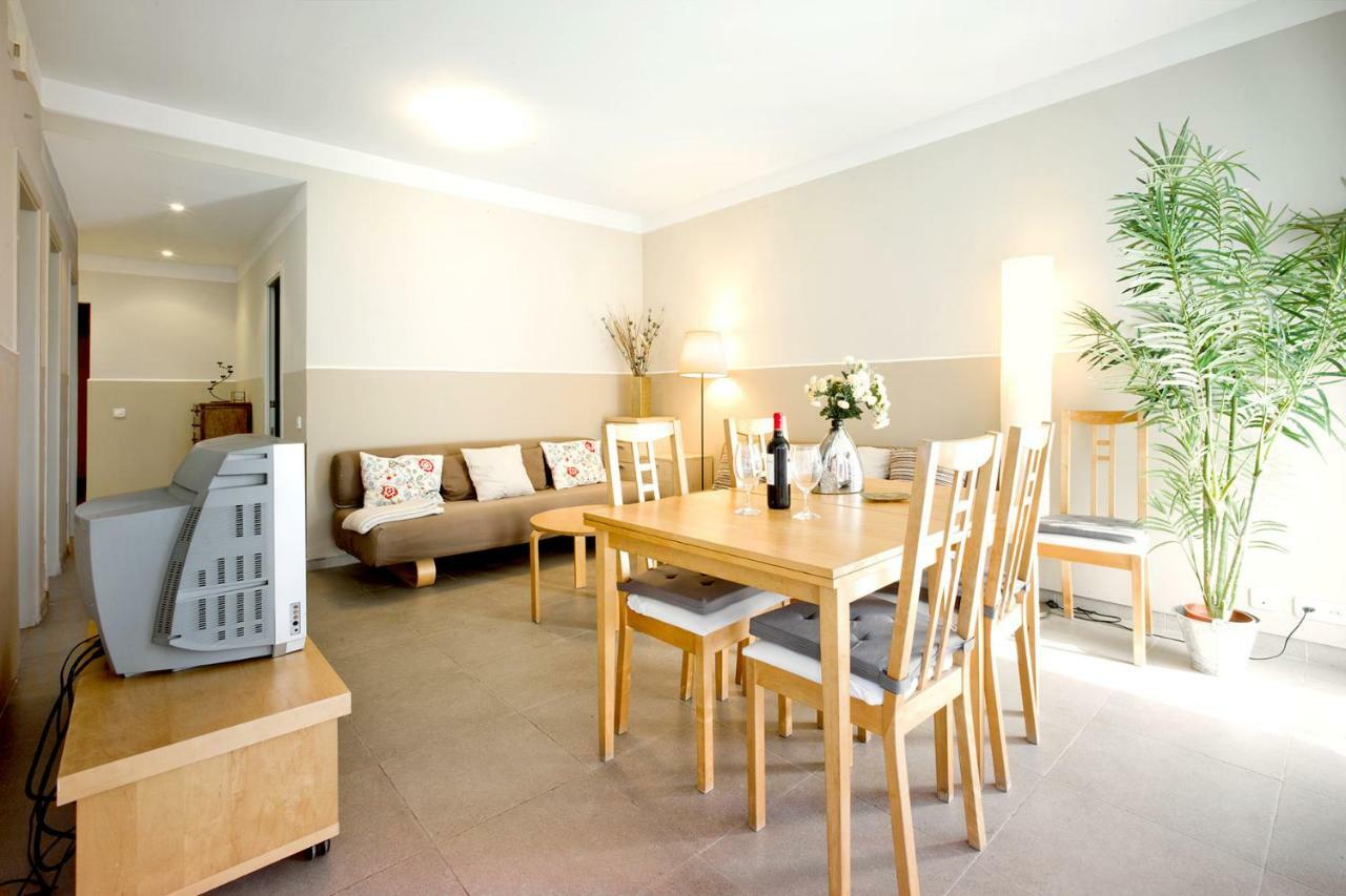 Apartamento Con Terraza, Balcon De Barcelona エスプルグエス・デ・ジョブレガット エクステリア 写真